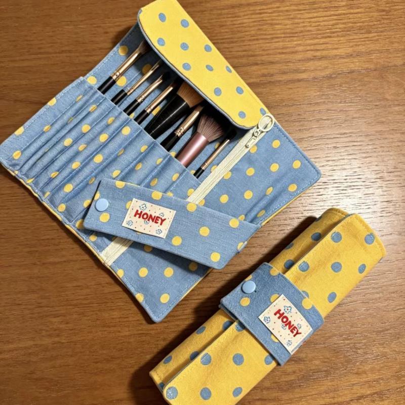 Makeup - Klasyczny, w kratkę, składany piórnik, który